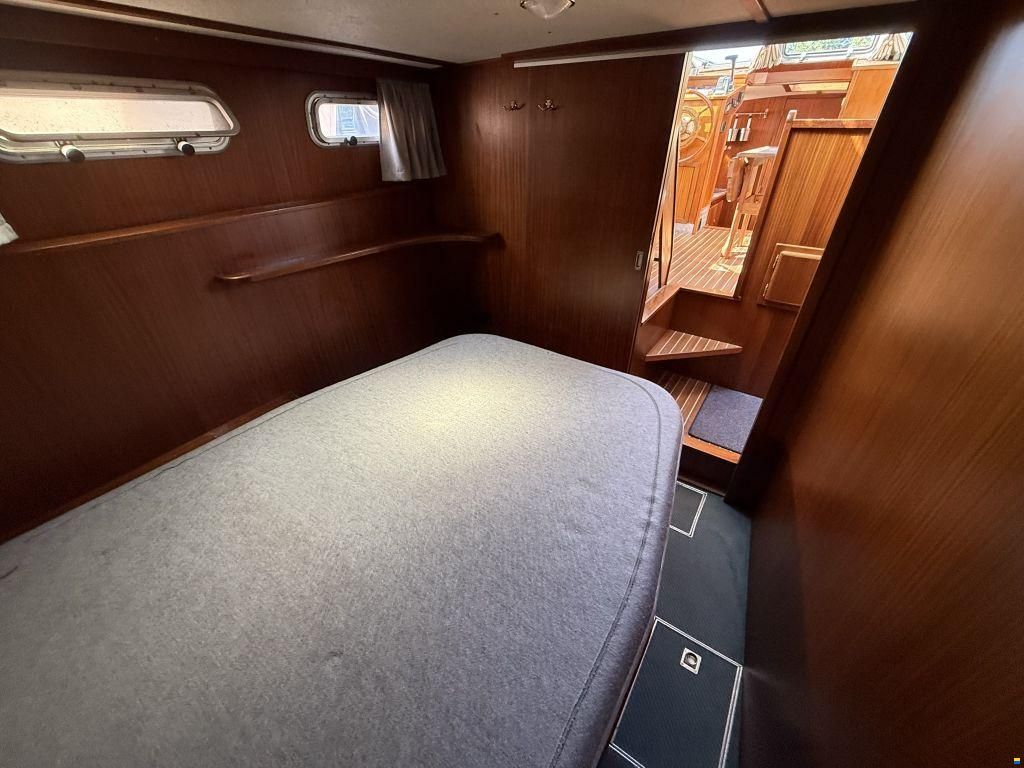 Linssen 35SE