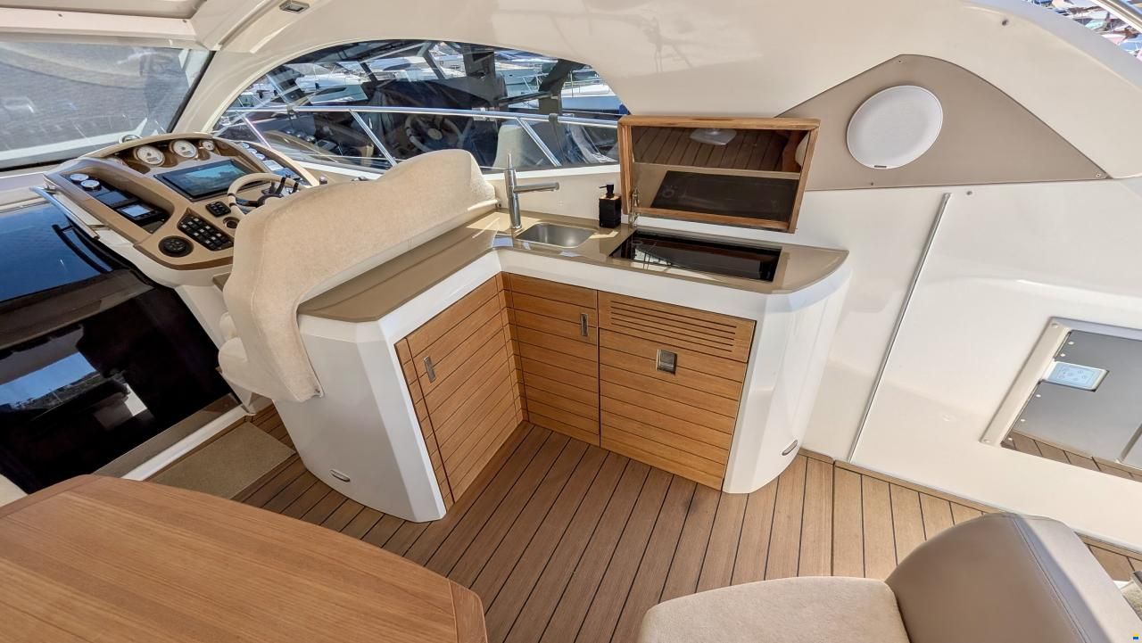 SESSA MARINE C43 – 680 H – VOLVO D6 IPS