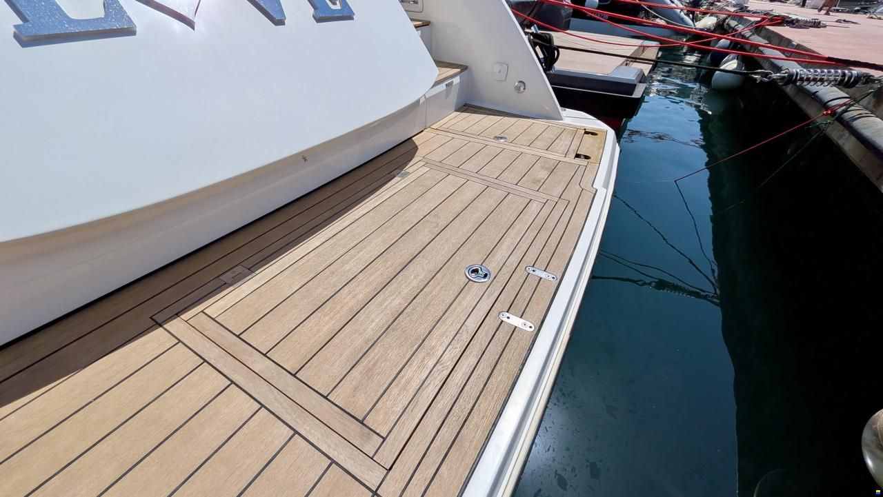 SESSA MARINE C43 – 680 H – VOLVO D6 IPS
