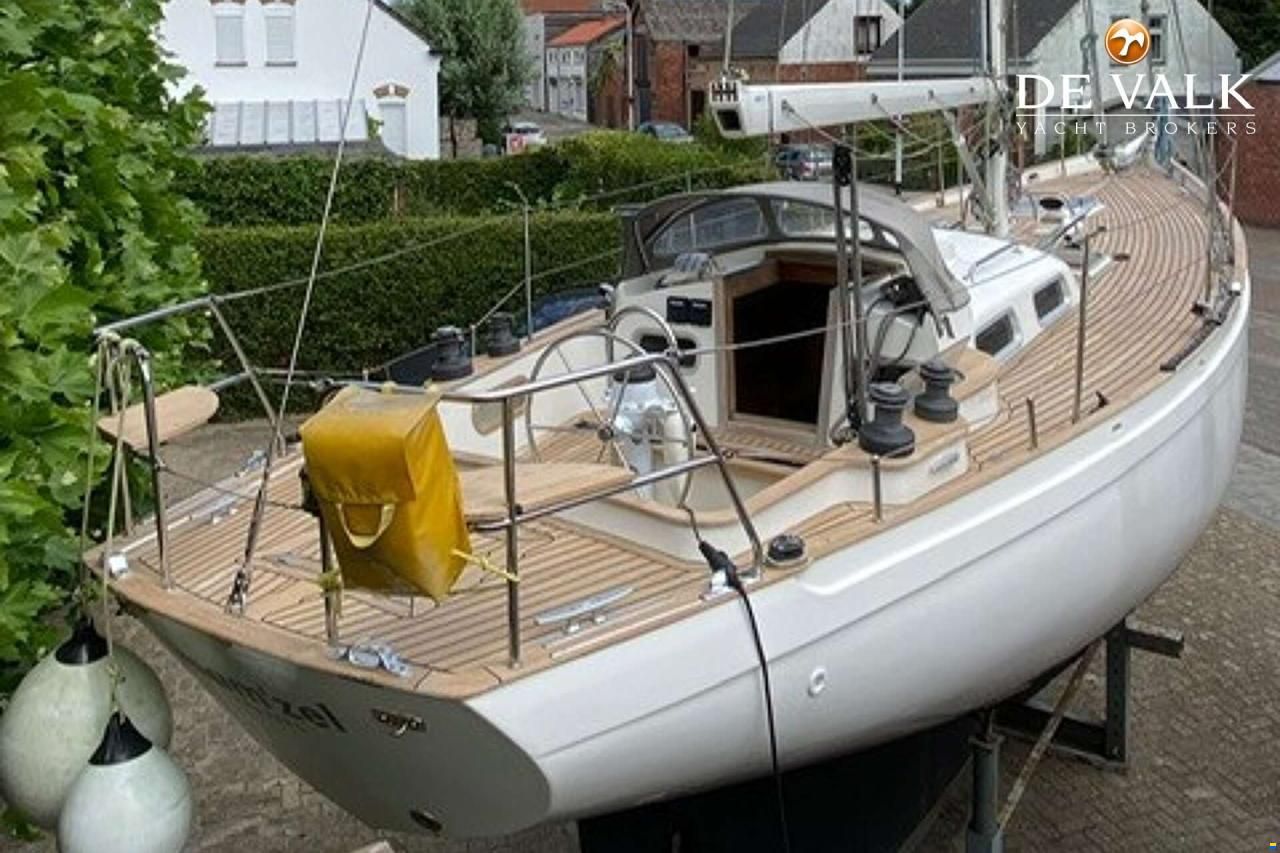 Tradewind 35