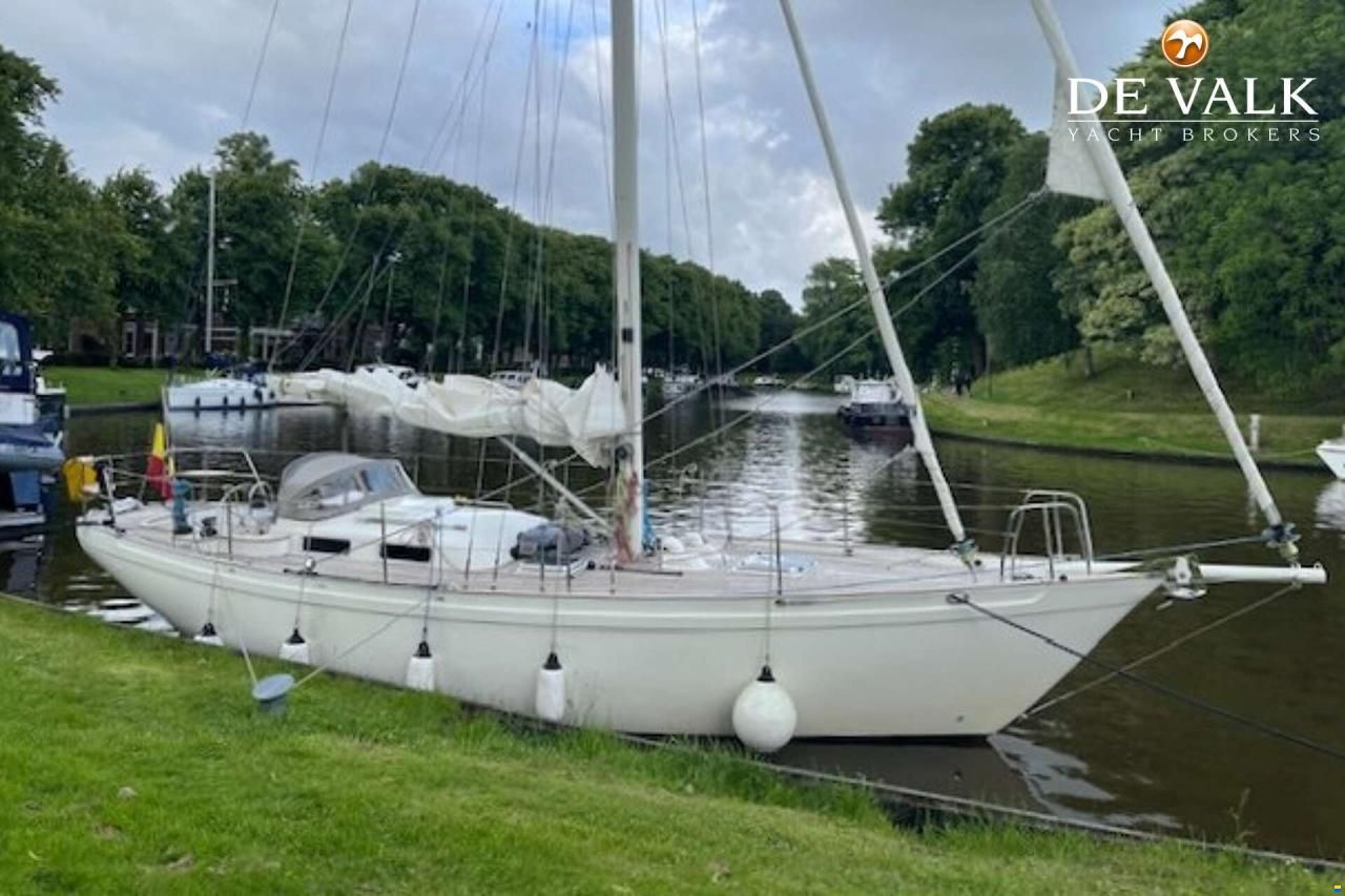 Tradewind 35