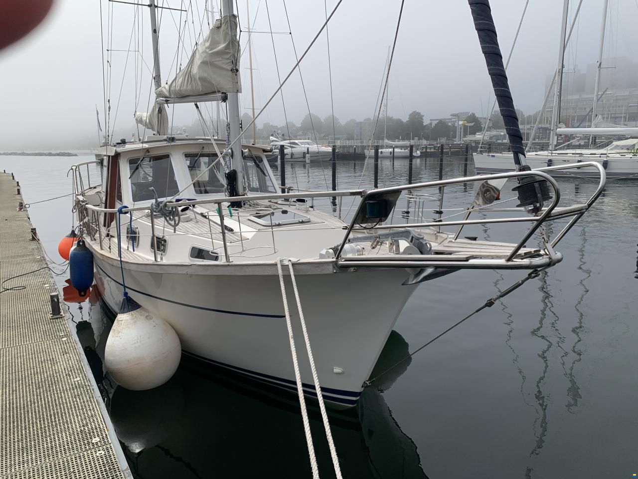 Nauticat 33