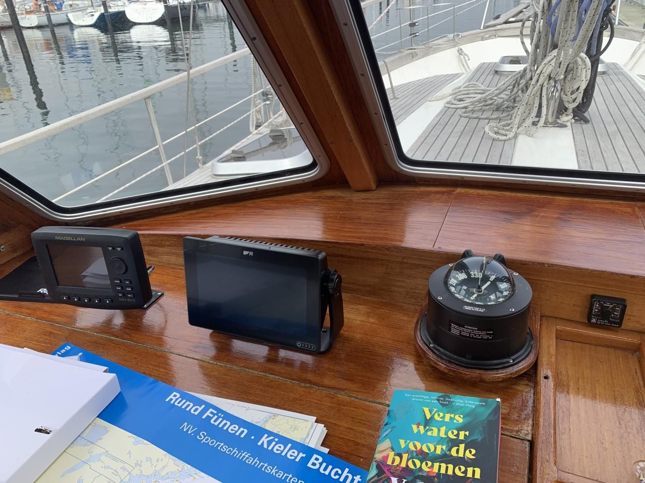 Nauticat 33
