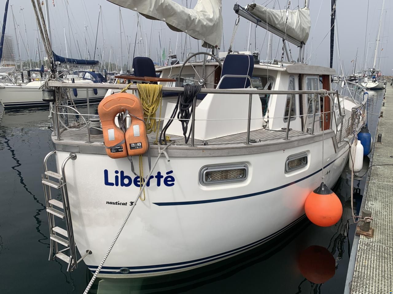 Nauticat 33