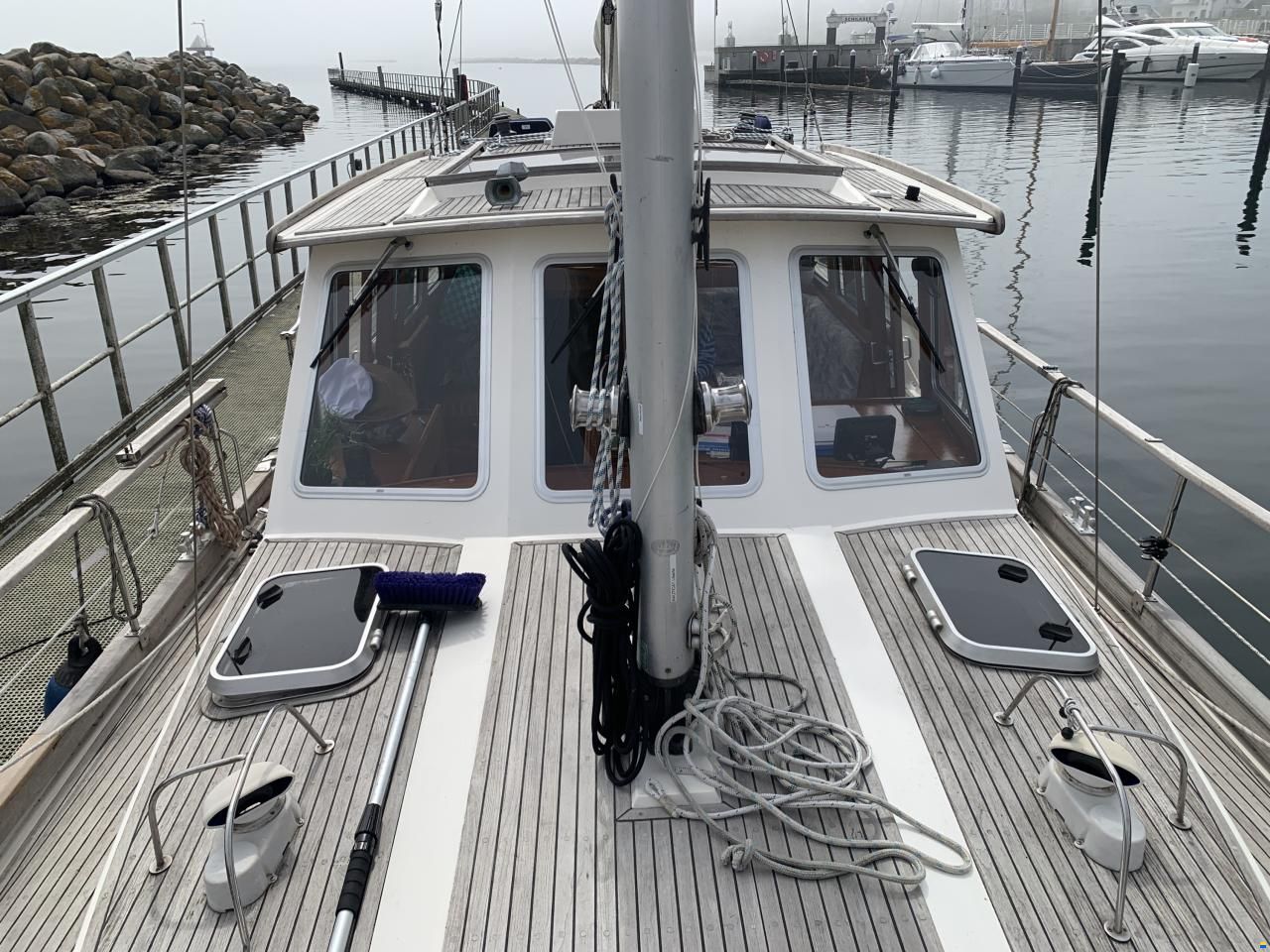 Nauticat 33
