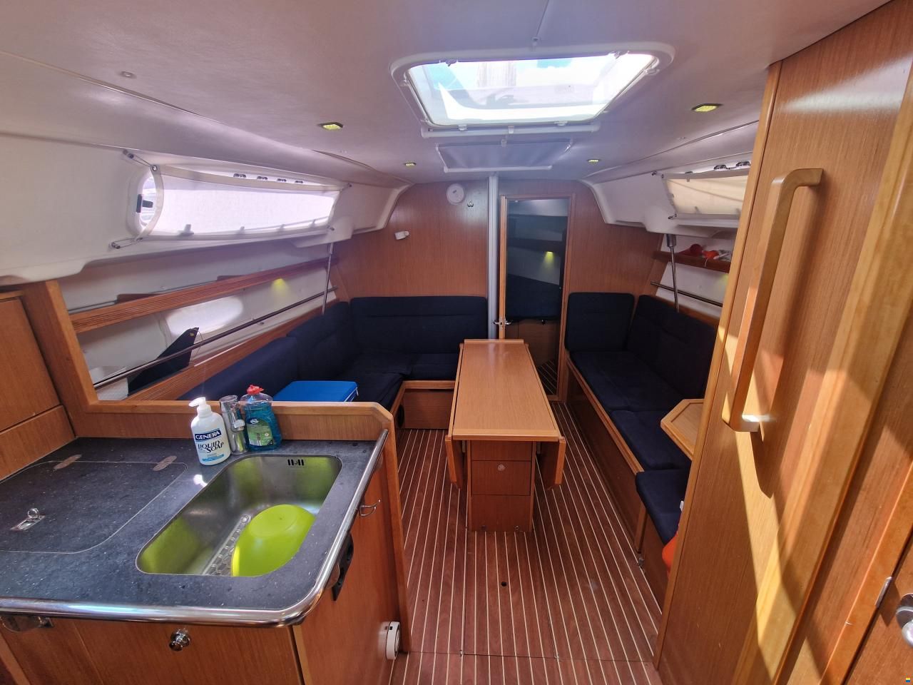 Bavaria 35