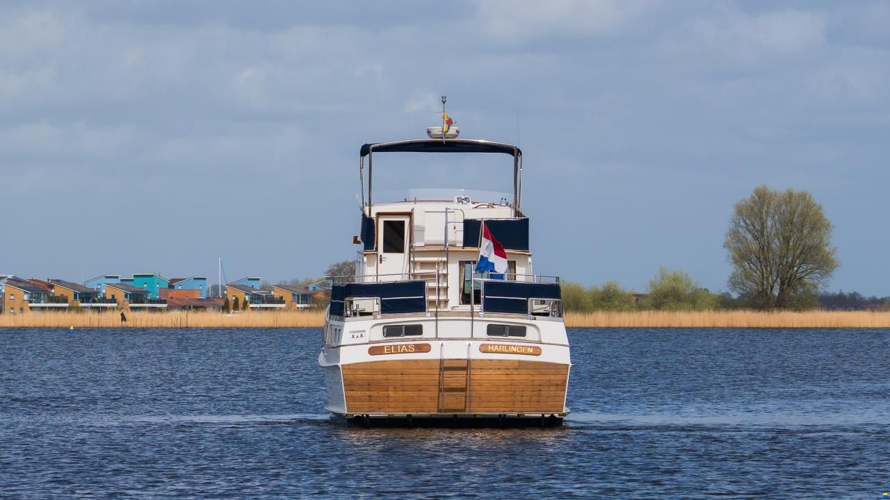 American Marine 49 motoryacht