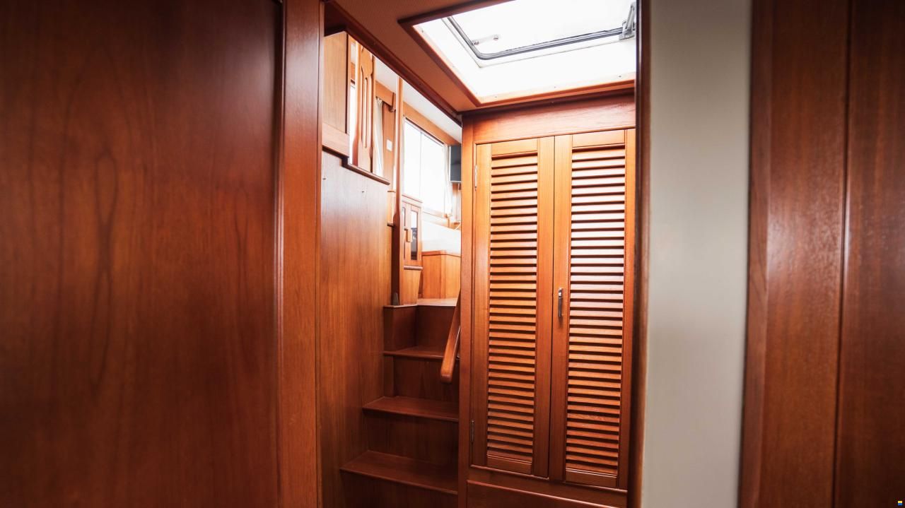 American Marine 49 motoryacht