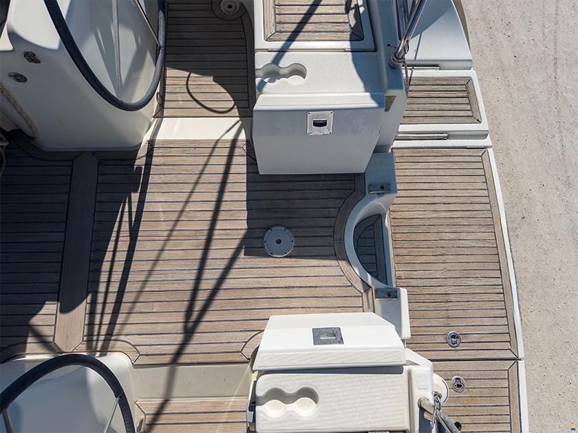 Beneteau Oceanis 523