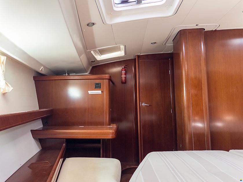 Beneteau Oceanis 523