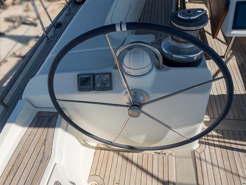 Beneteau Oceanis 523