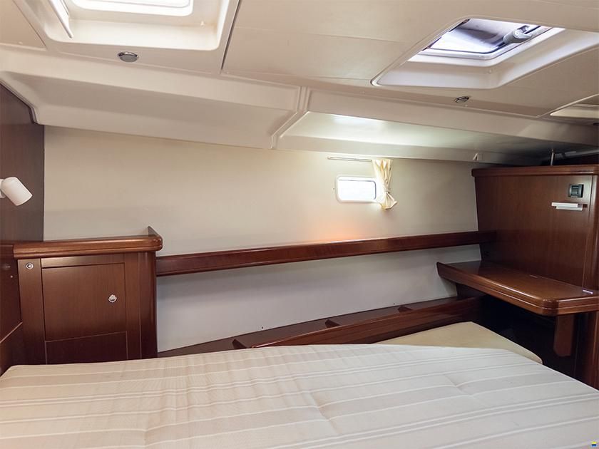 Beneteau Oceanis 523