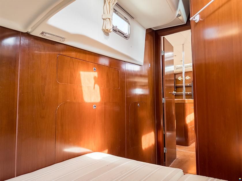 Beneteau Oceanis 523