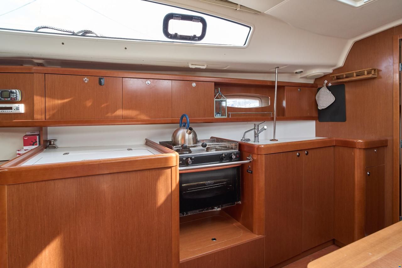 Beneteau Oceanis 40