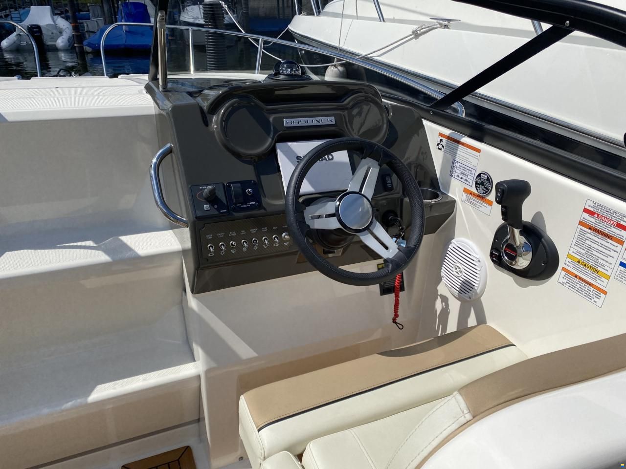 Bayliner 742R