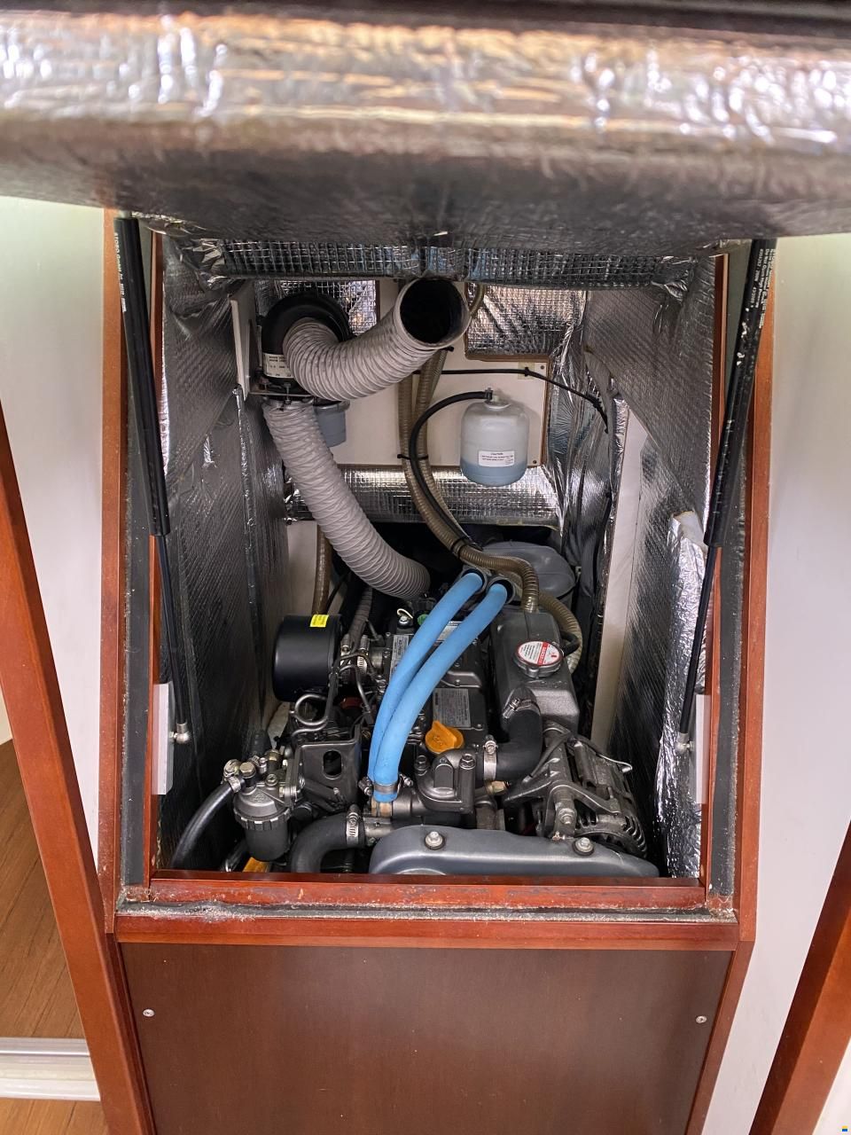 Hanse 320