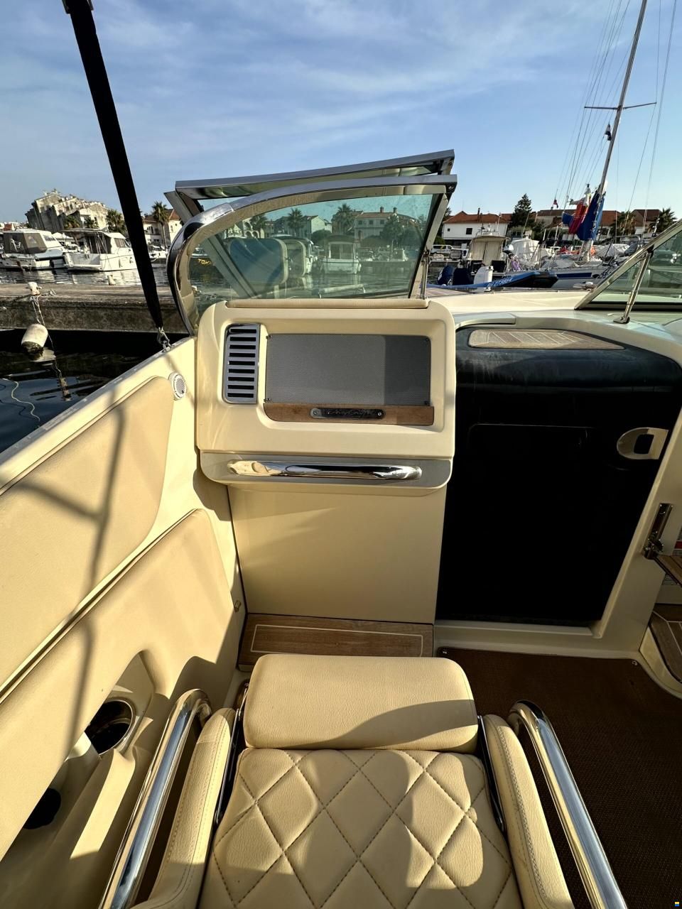 Chris Craft Corsair 30