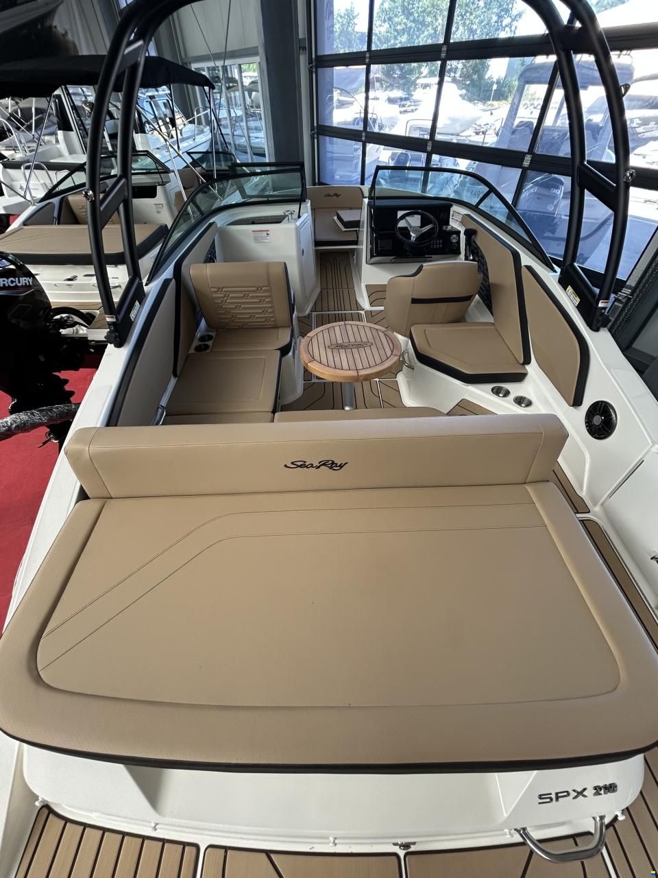 Sea Ray 210 SPX