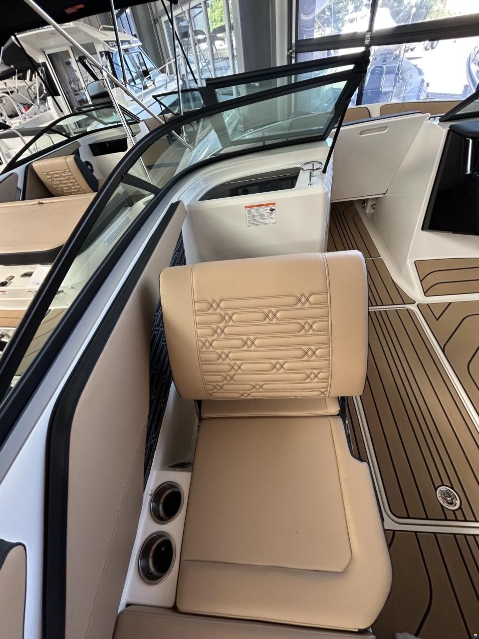 Sea Ray 210 SPX