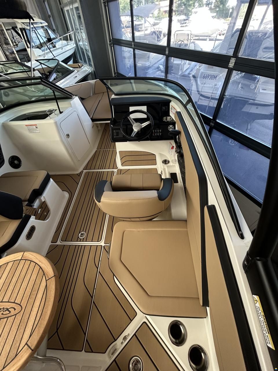 Sea Ray 210 SPX