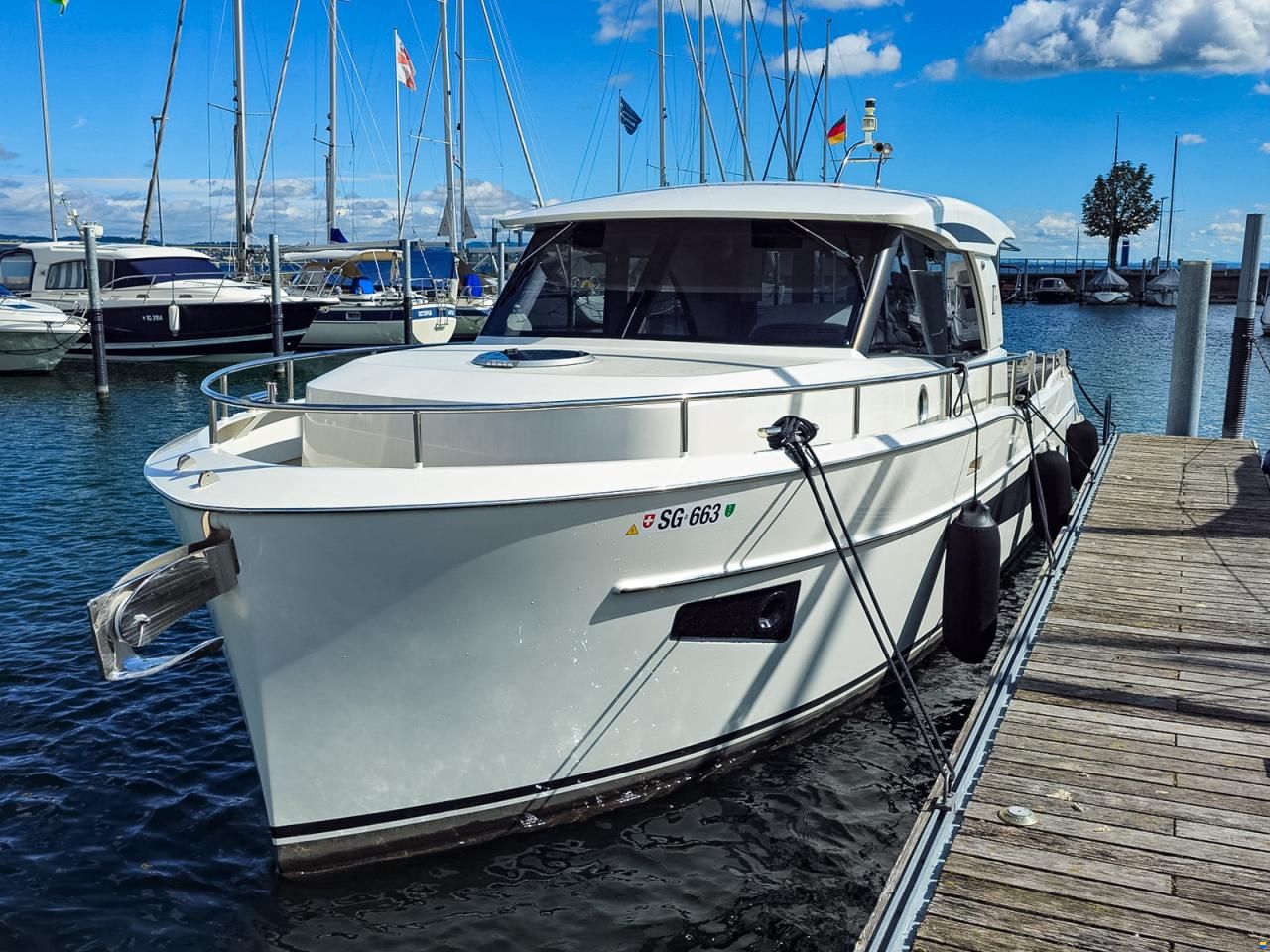 Boarncruiser Boarnstream Elegance 1100 Sedan