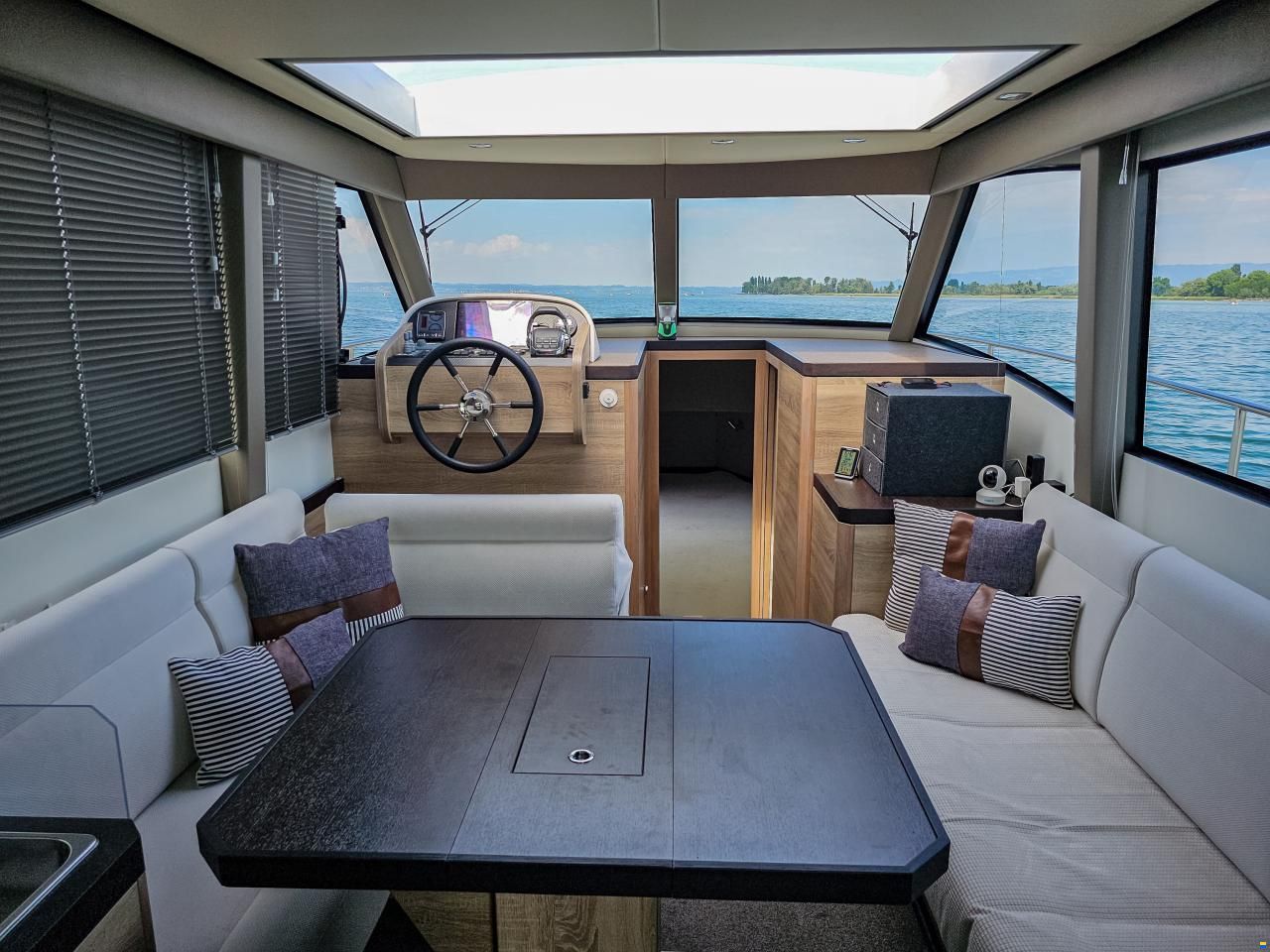 Boarncruiser Boarnstream Elegance 1100 Sedan