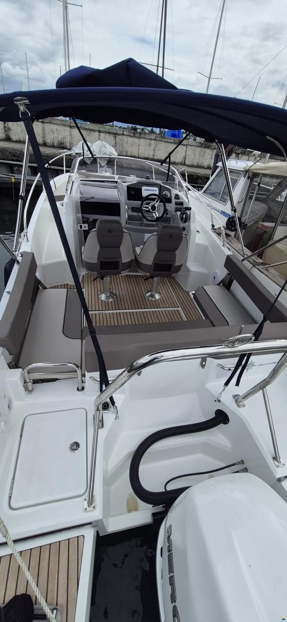 Jeanneau Cap Camarat 7.5 WA 300 CV