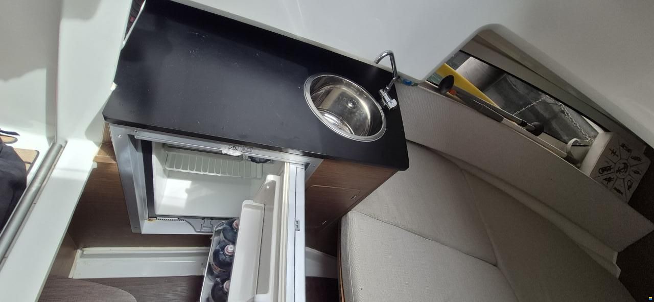 Jeanneau Cap Camarat 7.5 WA 300 CV