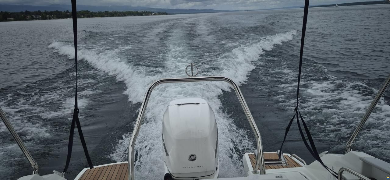 Jeanneau Cap Camarat 7.5 WA 300 CV