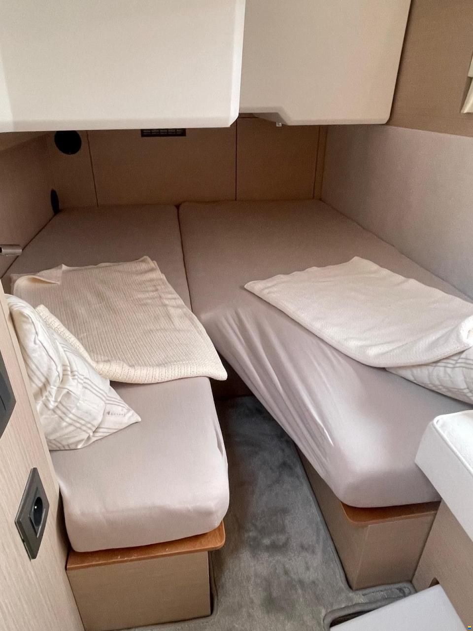 Jeanneau NC 37