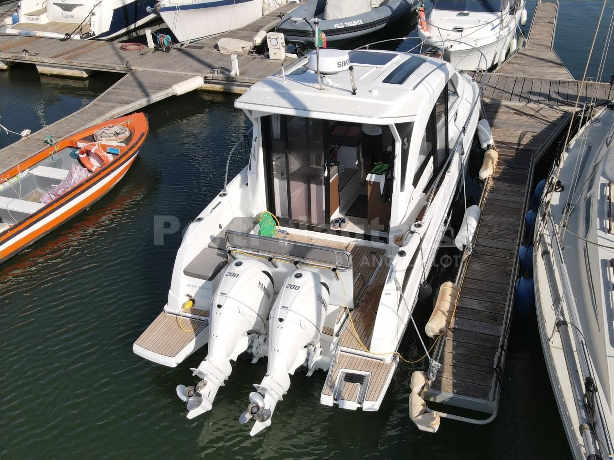 Beneteau Antares 9 OB