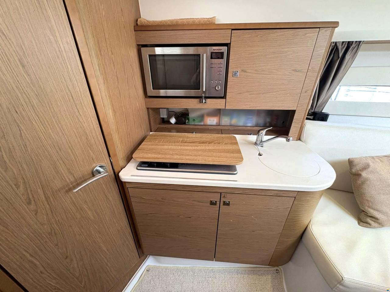 Jeanneau Leader 8