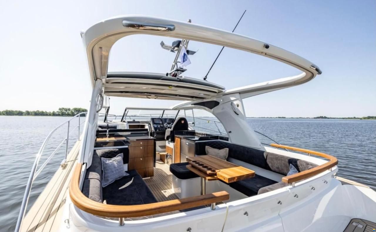 Marex 360 CC