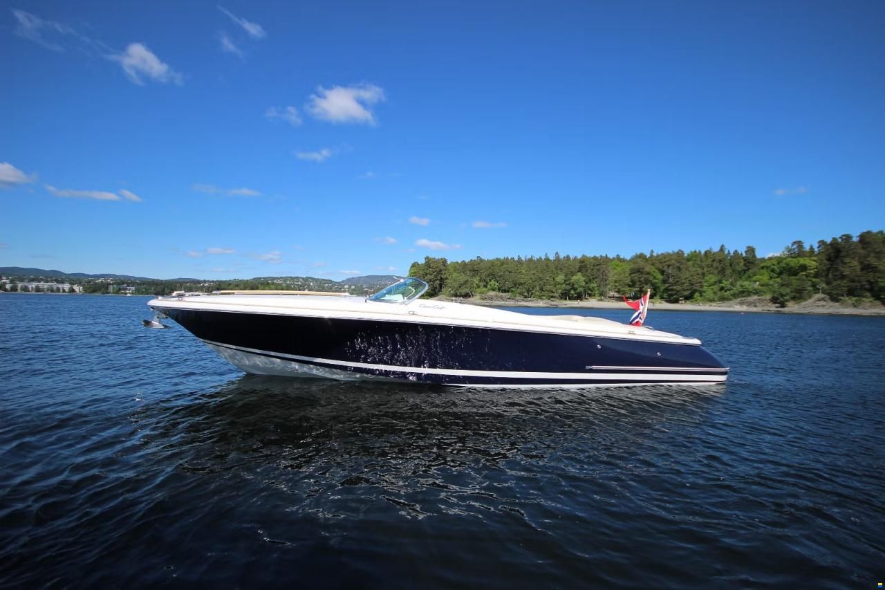 Chris Craft 28 Corsair