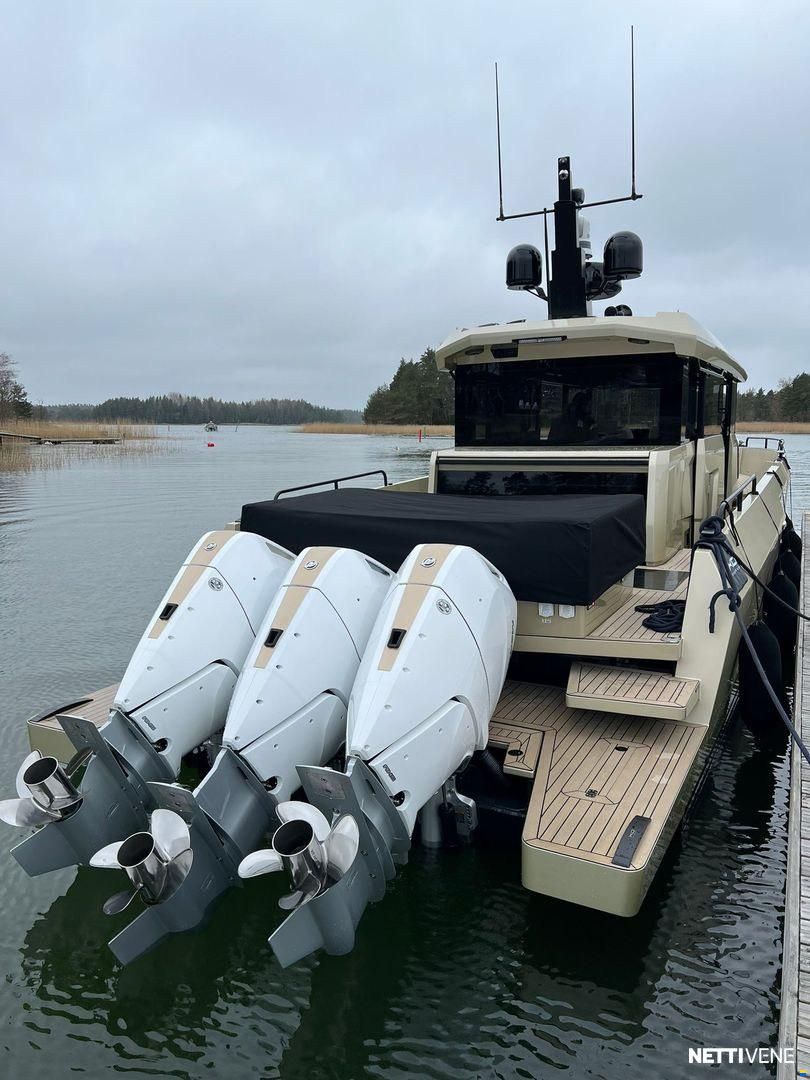 XO Boats 44 EXPLR