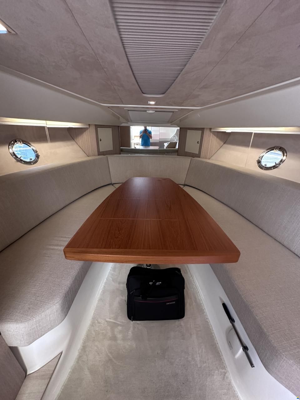 Cranchi Endurance 33