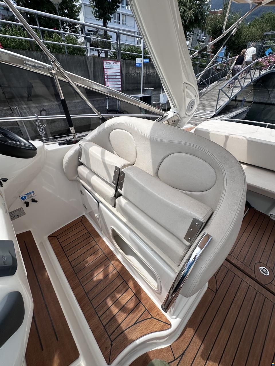 Cranchi Endurance 33