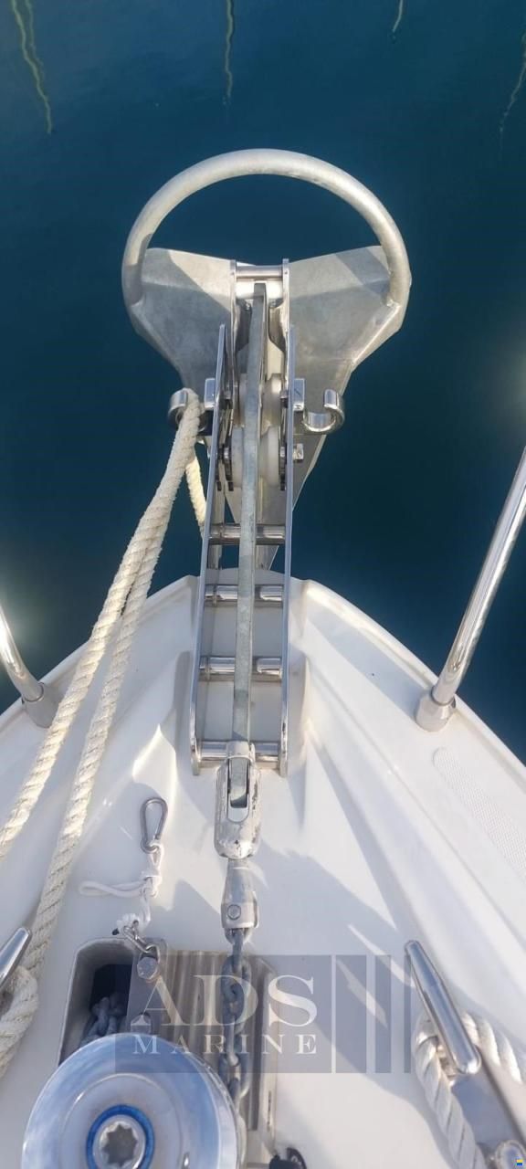 Pershing 46