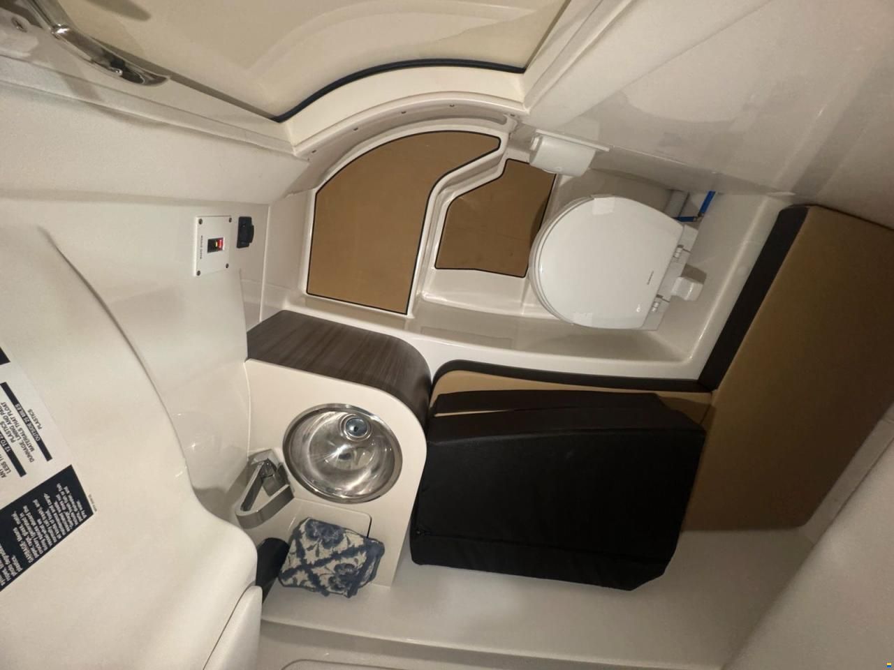 Sea Ray 270 SDX E