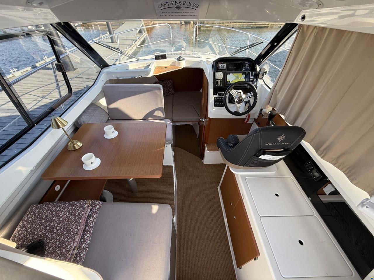 Jeanneau Merry Fisher 696