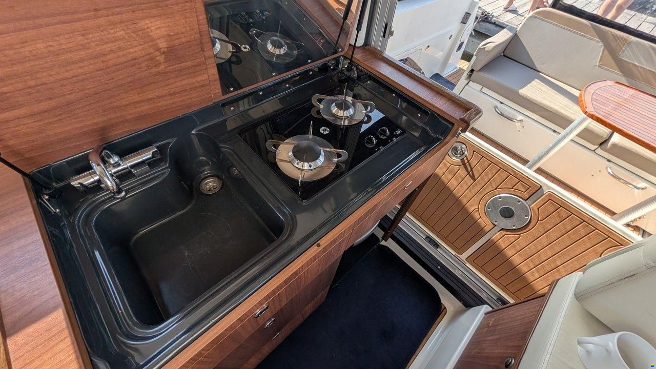 Quicksilver ACTIV 855 CRUISER