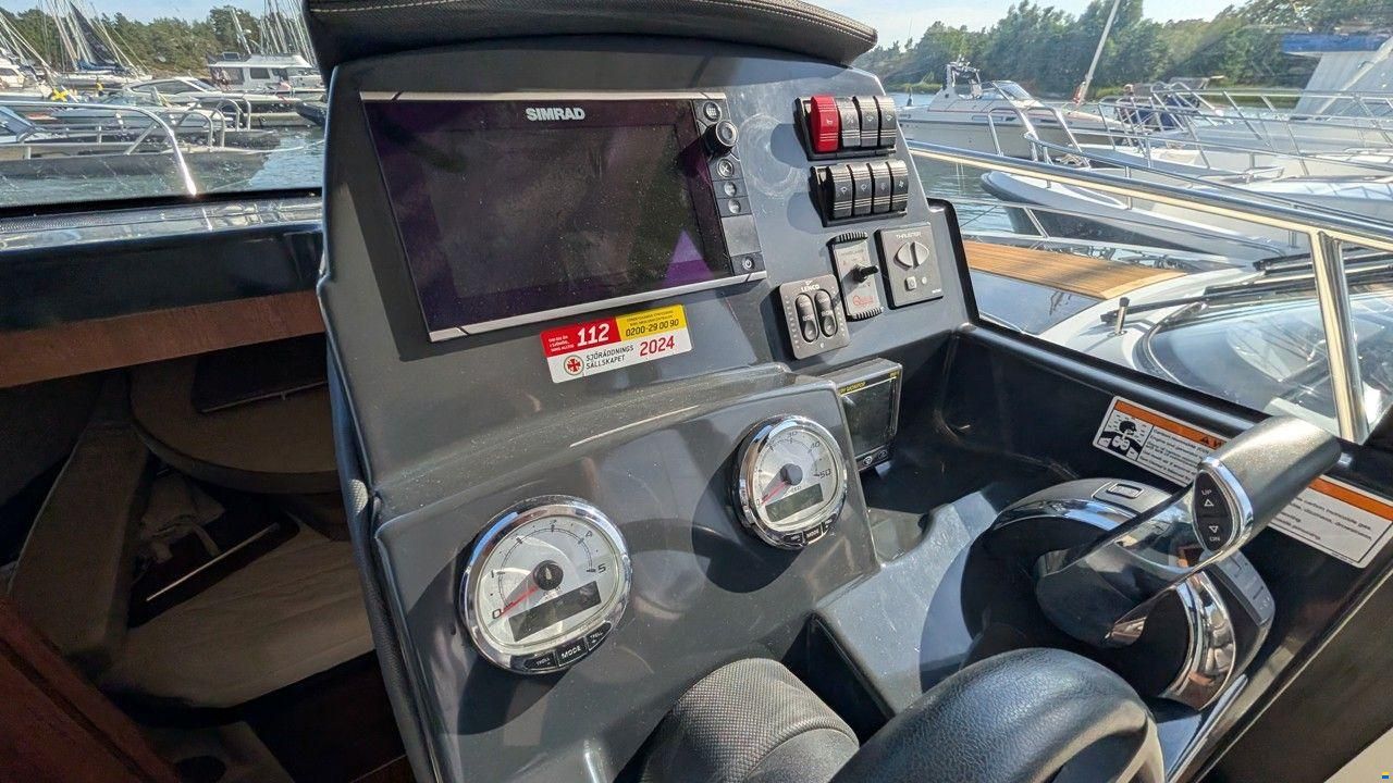Quicksilver ACTIV 855 CRUISER