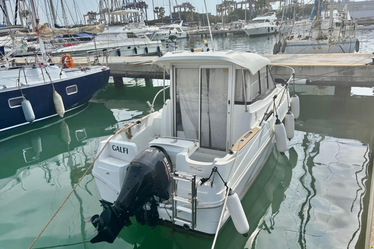 Beneteau Antares 5.80