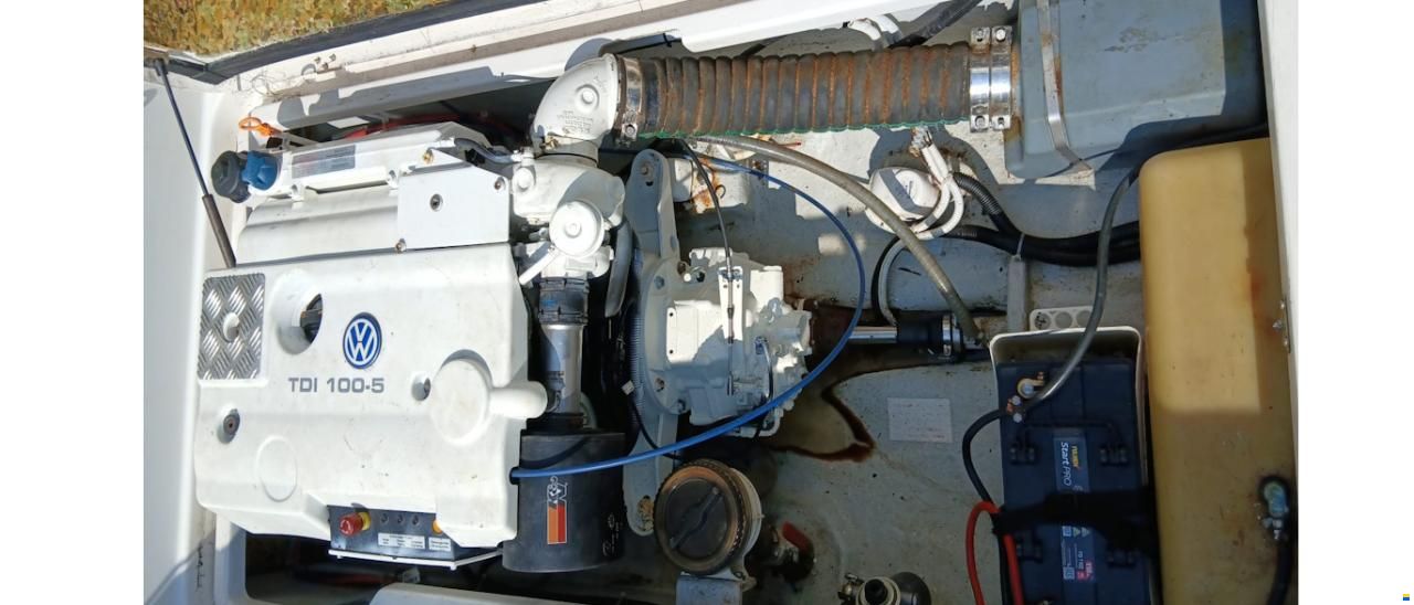 Arvor 215