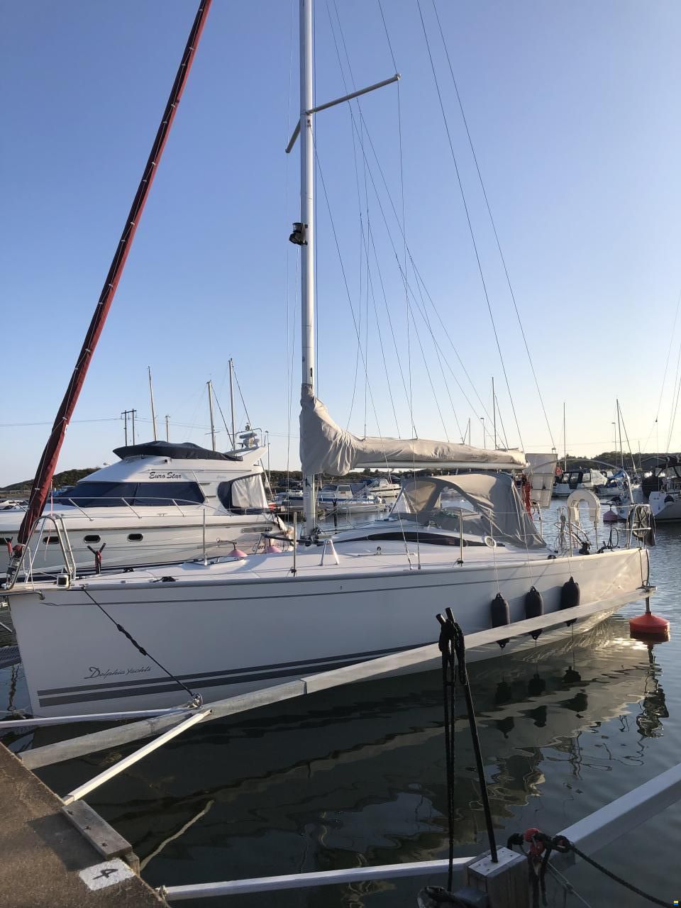 Delphia 28
