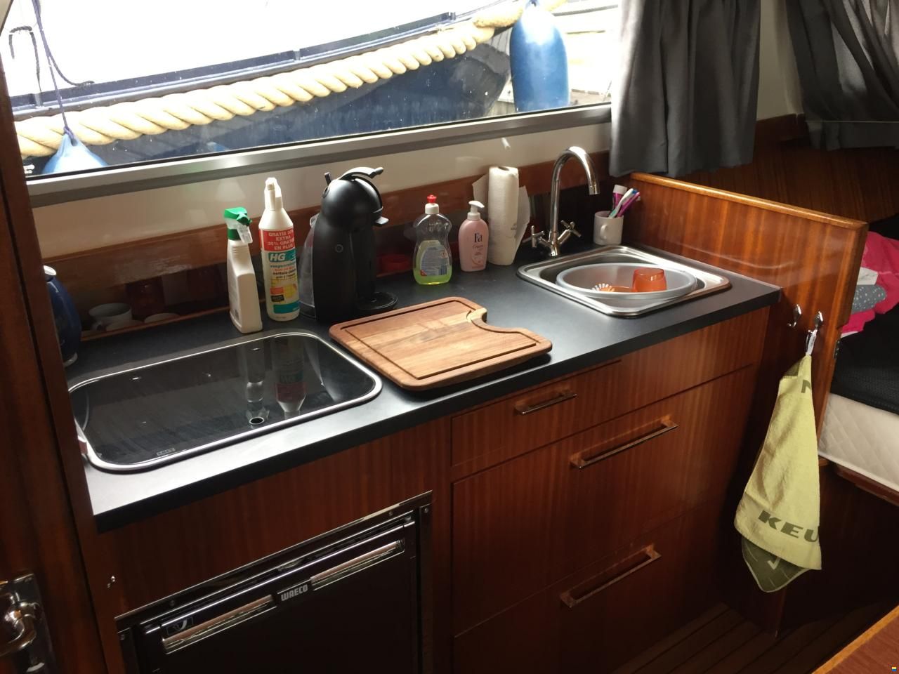 Crown Yacht 9,30