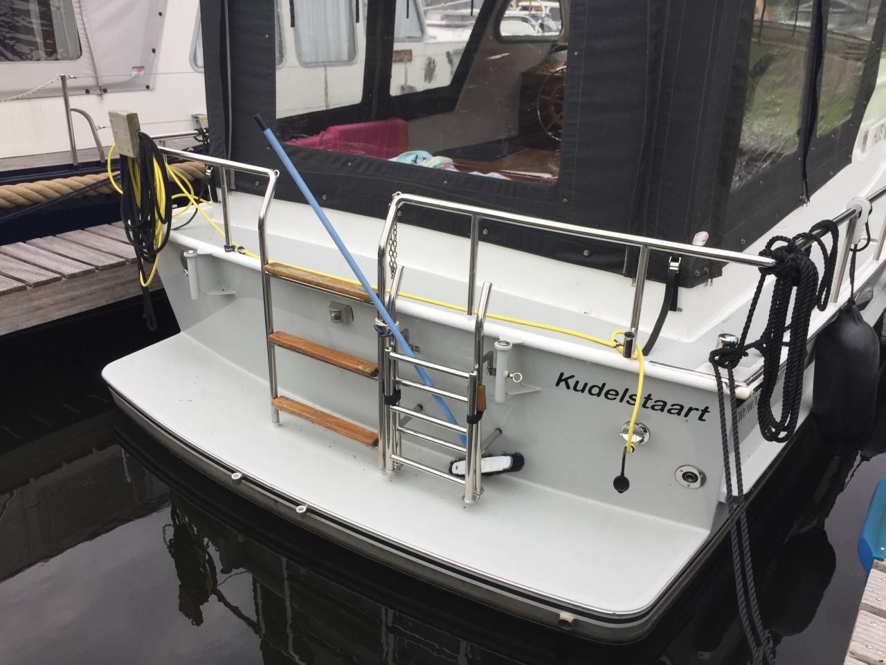 Crown Yacht 9,30