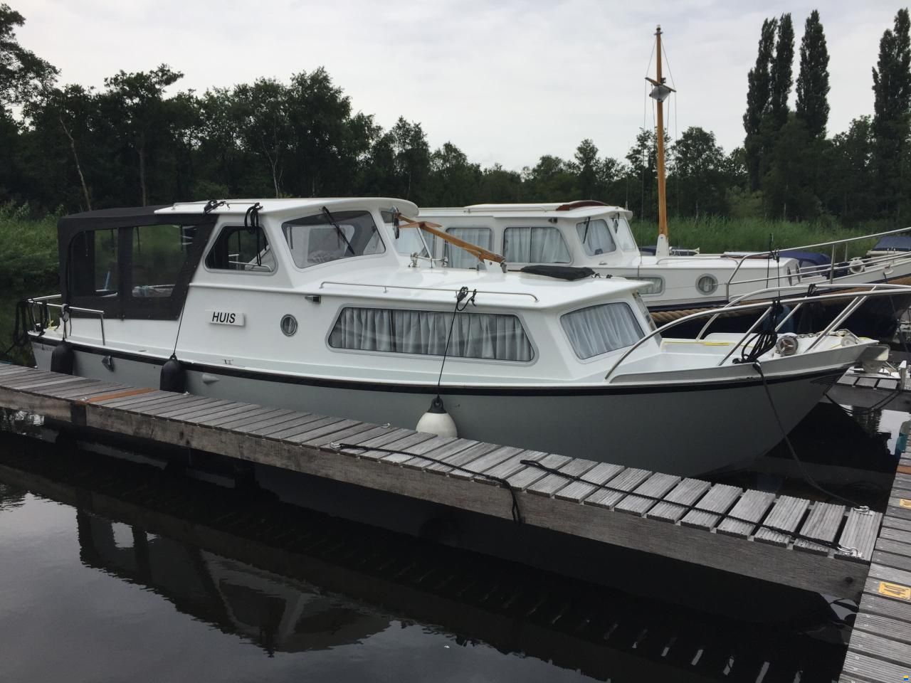 Crown Yacht 9,30