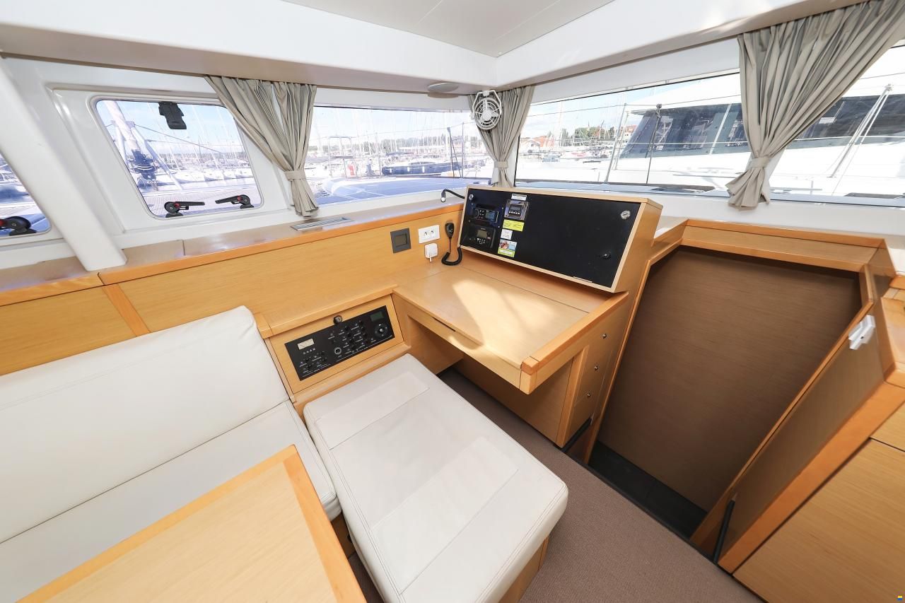 Lagoon 400 S2