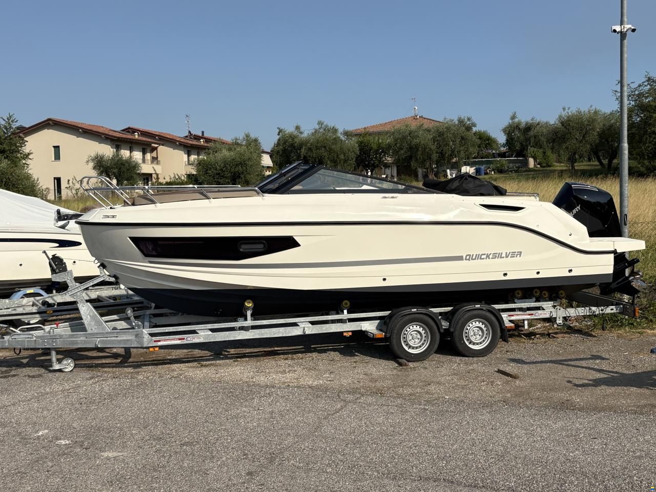 Quicksilver 755 Cruiser